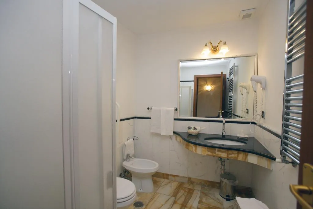 SINGLE SUPERIOR Room, Domus Florentiae Hotel, Florence