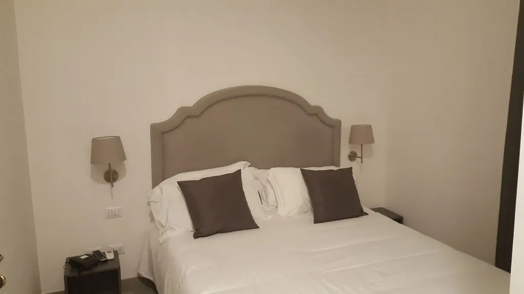 Room, Del Real Orto Botanico, Naples