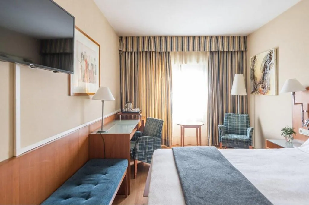 Room, Up Rooms Vic, Costa Brava