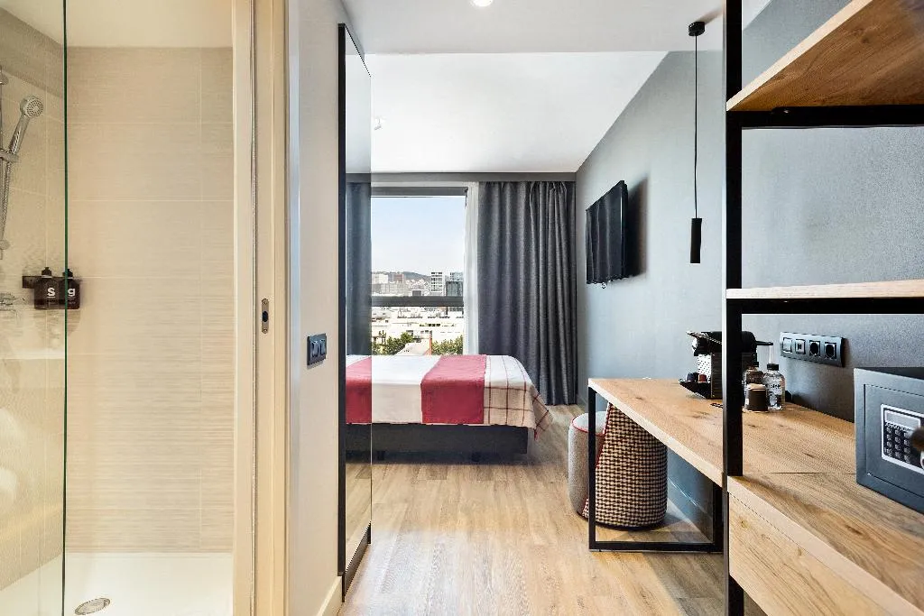 Double or Twin SUPERIOR WITH VIEWS Room, Hotel Acta Voraport, Barcelona