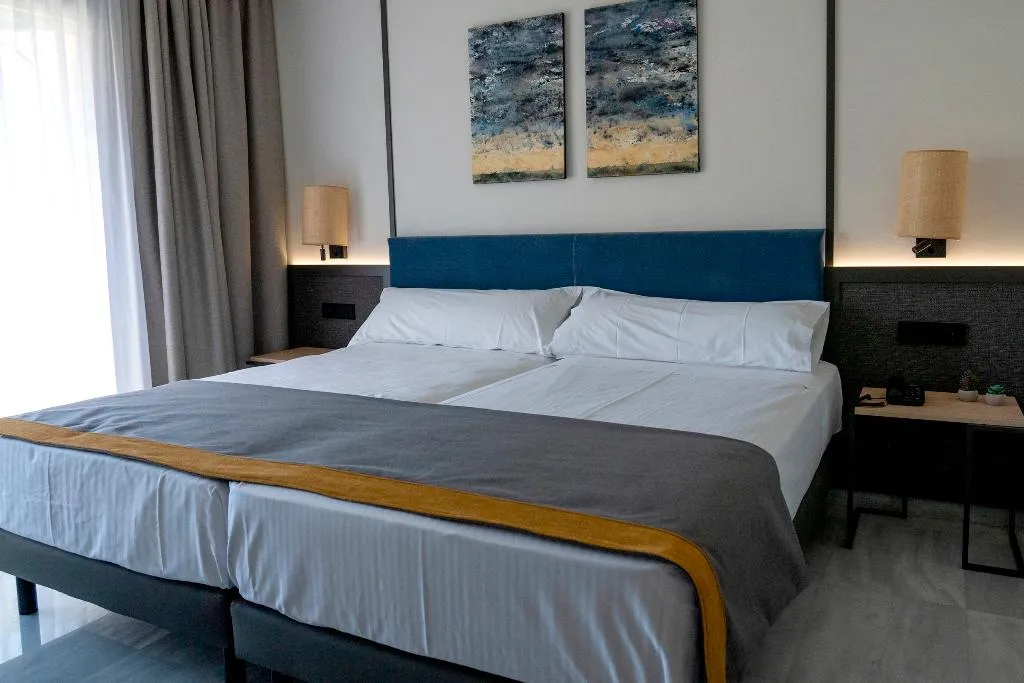 Double or Twin STANDARD Room, URH Sitges Playa, Costa Brava