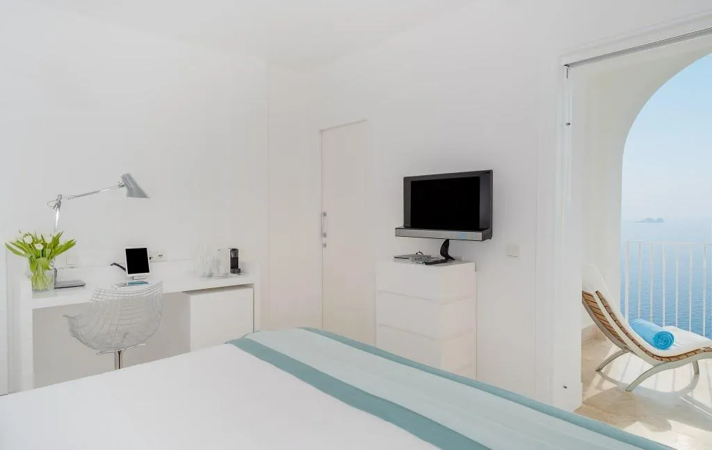 DOUBLE SEA VIEW HONEYMOON Room, Casa Angelina, Naples