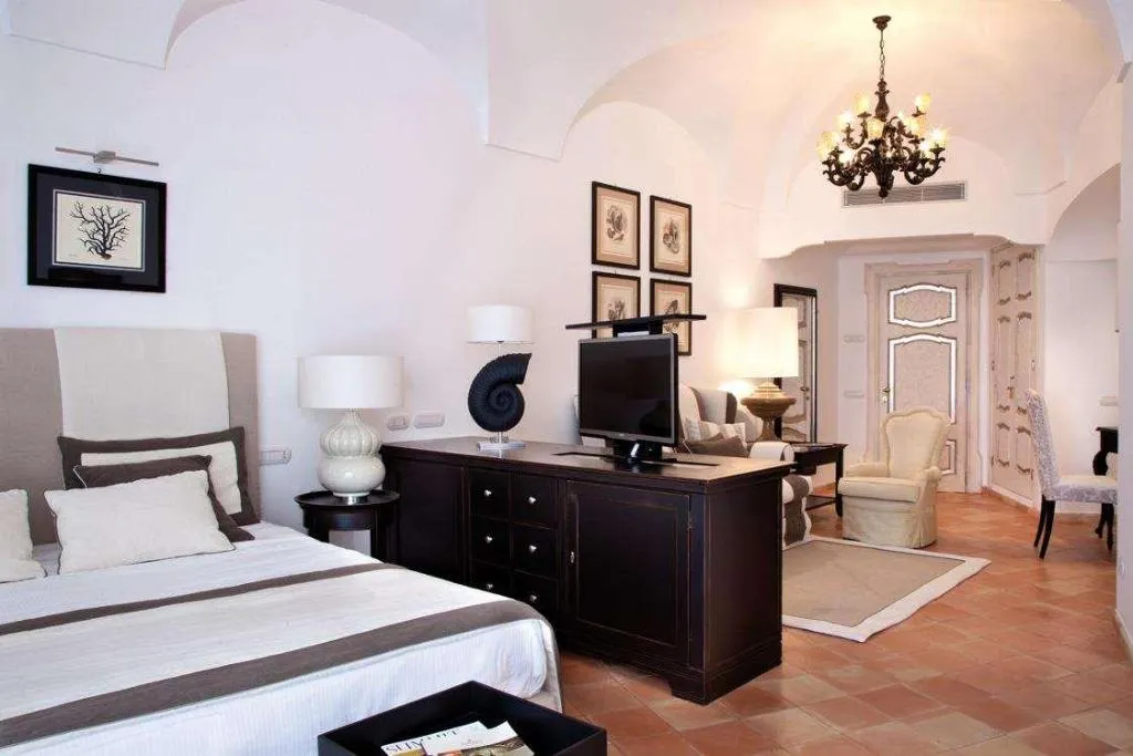 Lobby, Covo dei Saraceni, Naples