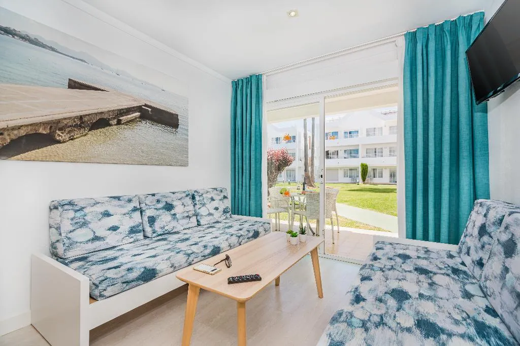APARTMENT TWO BEDROOMS Room, Habitat, Majorca