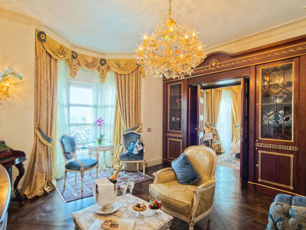 SUITE LAKE VIEW Room, Villa e Palazzo Aminta, Milan