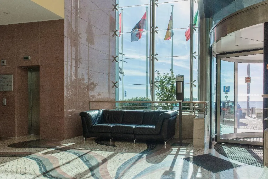 Lobby, SANA Sesimbra, Lisbon