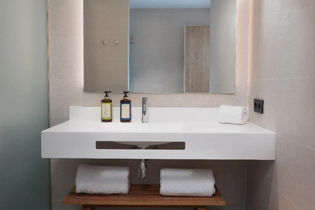 SUITE EXECUTIVE SEA VIEW Room, Tembo Barcelona, Barcelona