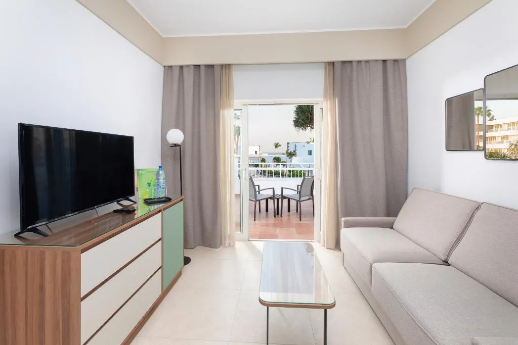 Double or Twin GRAND Room, Hotel Riu Paraiso Lanzarote - All Inclusive, Lanzarote