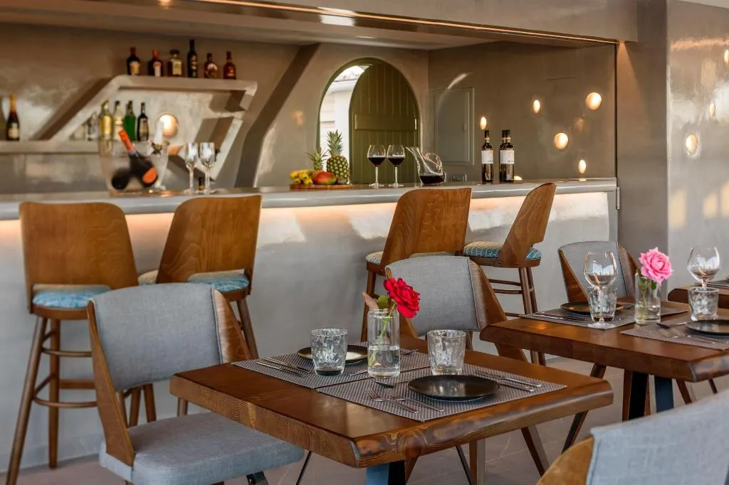 Restaurant, Elements of Caldera Suites, Santorini