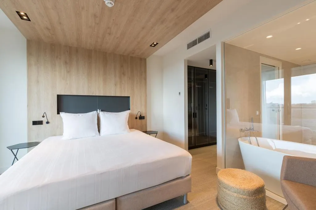 SUITE STANDARD Room, Leonardo Royal Hotel Den Haag Promenade, Amsterdam