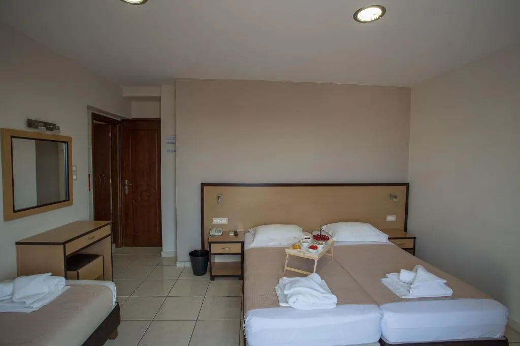 Room, Theofilos City Hotel, Crete