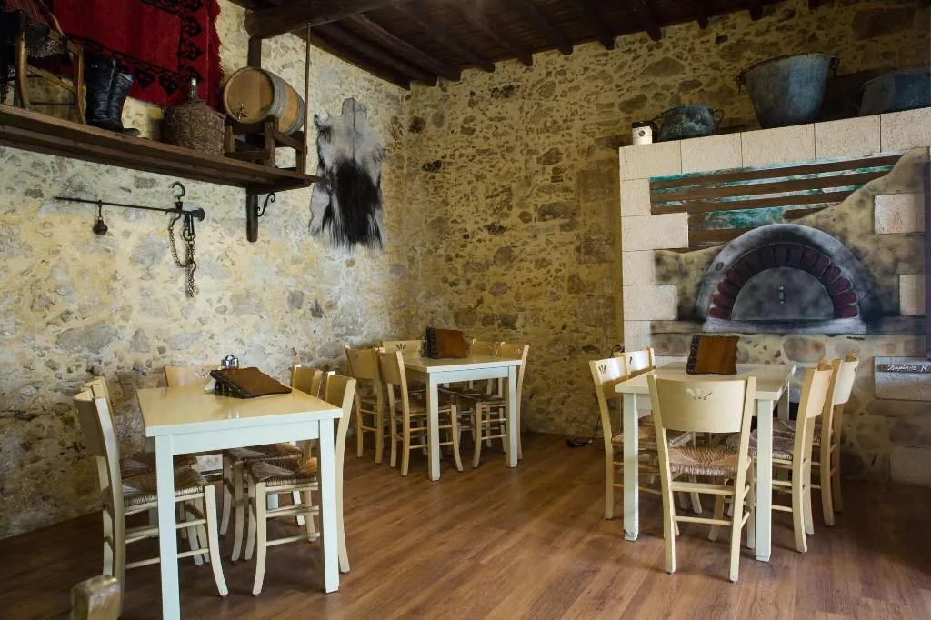 Restaurant, Agarathos, Crete