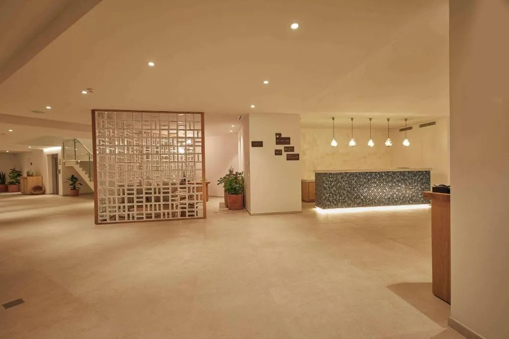 Lobby, Cala San Miguel Ibiza Res, Curio Colllec by Hilton, Ibiza