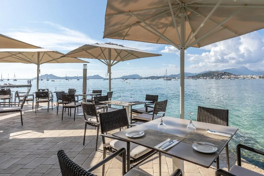 Terrace, Hotel Illa D'or & Club Apartaments, Majorca