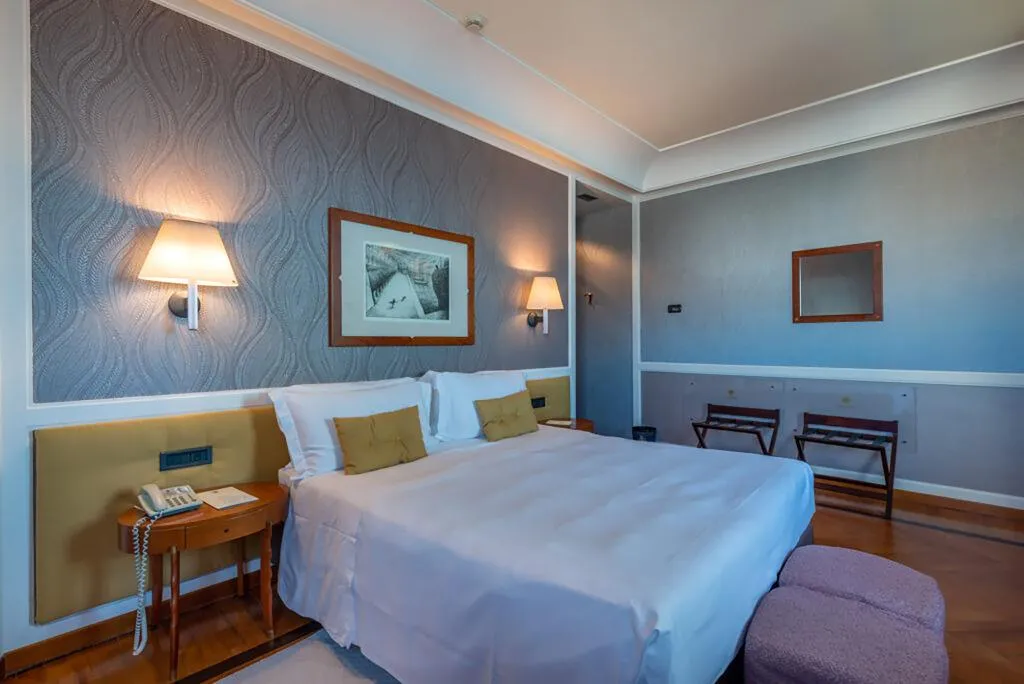Double or Twin DELUXE SEA VIEW Room, Grand Hotel Ortigia, Catania