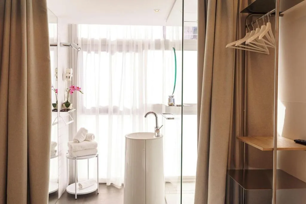 SINGLE STANDARD Room, Casa Lit Barcelona, Barcelona