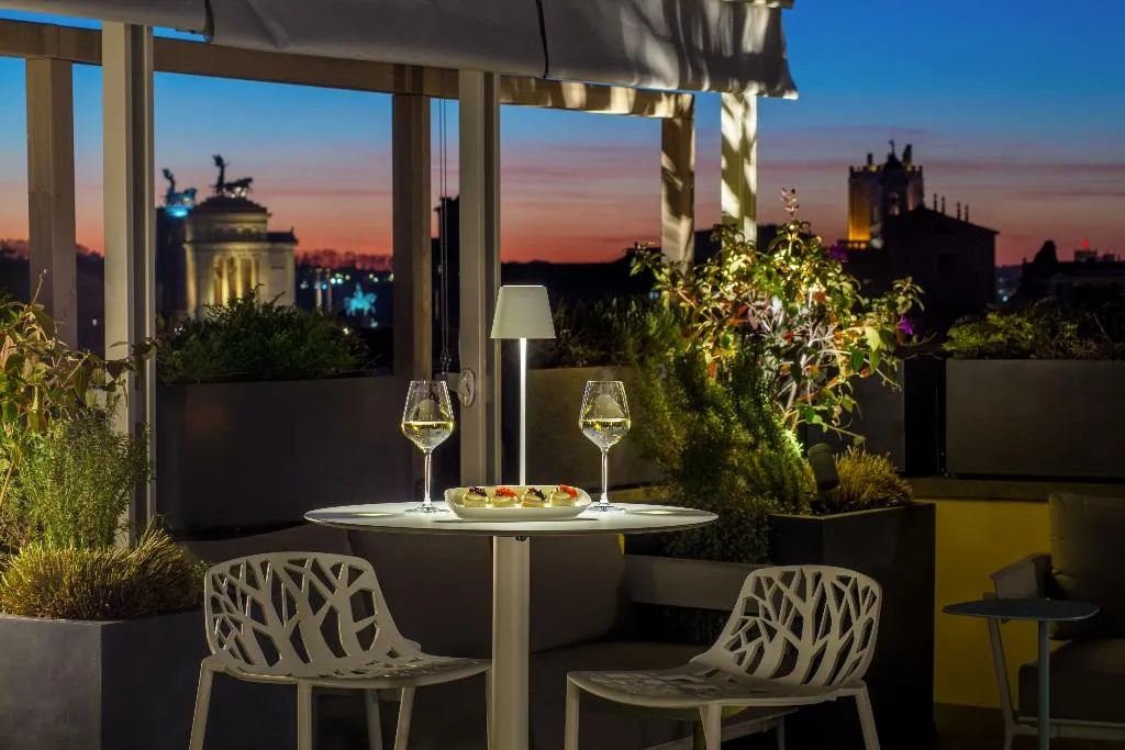 Terrace, Monti Palace Hotel, Rome