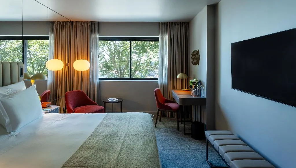 Double or Twin SUPERIOR RIVER VIEW Room, Altis Porto, member of Preferred Hotels & Resorts, Porto