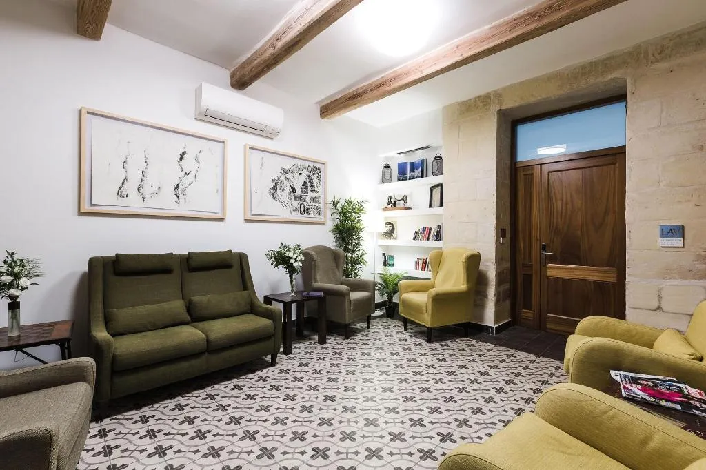 Sports and Entertainment, Two Pillows Boutique Hostel, Malta