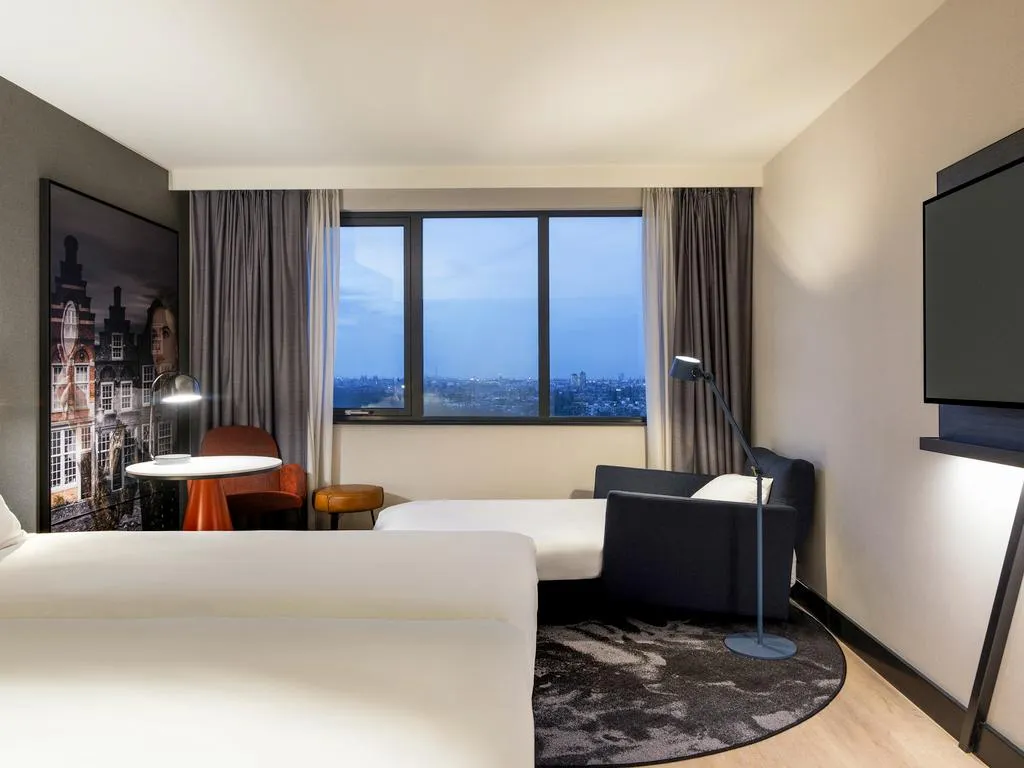 TRIPLE STANDARD Room, Mercure Amsterdam City Hotel, Amsterdam