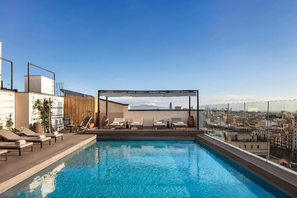 Pool, NH Collection Barcelona Gran Hotel Calderón, Barcelona