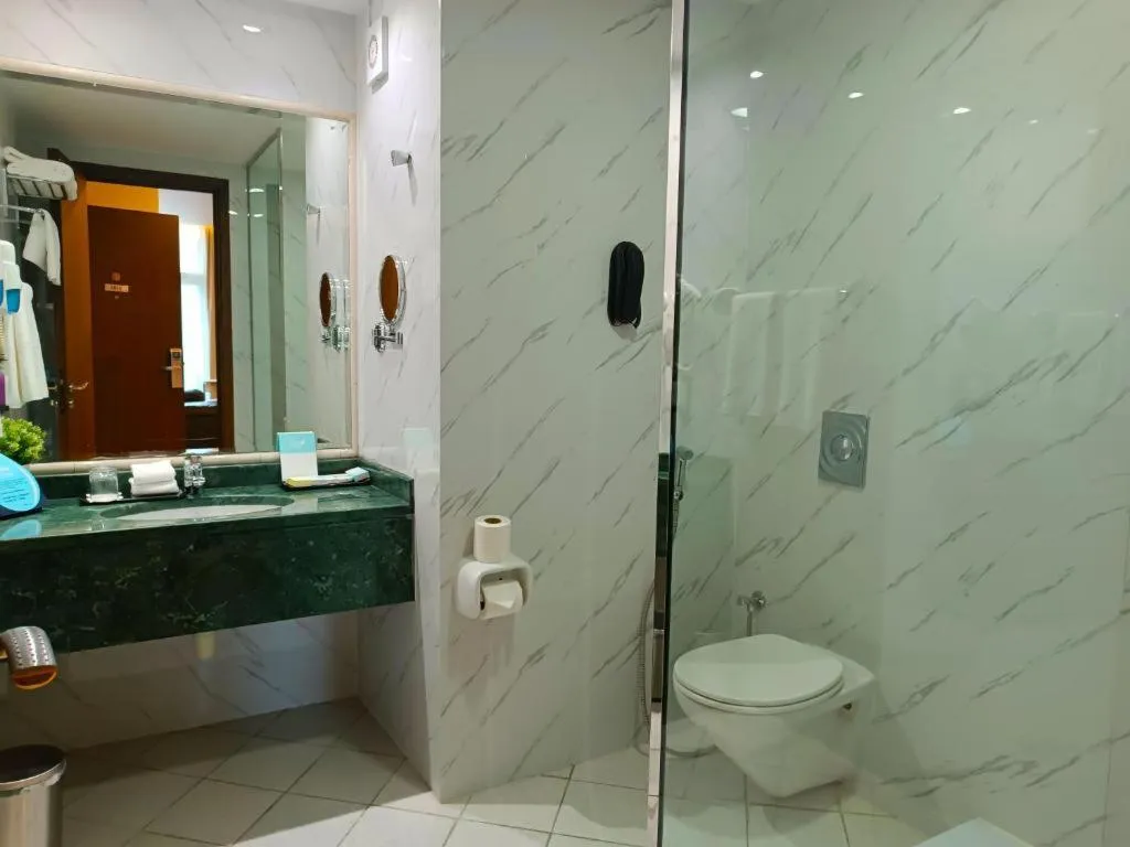Double or Twin DELUXE Room, Sunday Mega Hotel Sheikh Zayed Road Near DIFC, Dubai