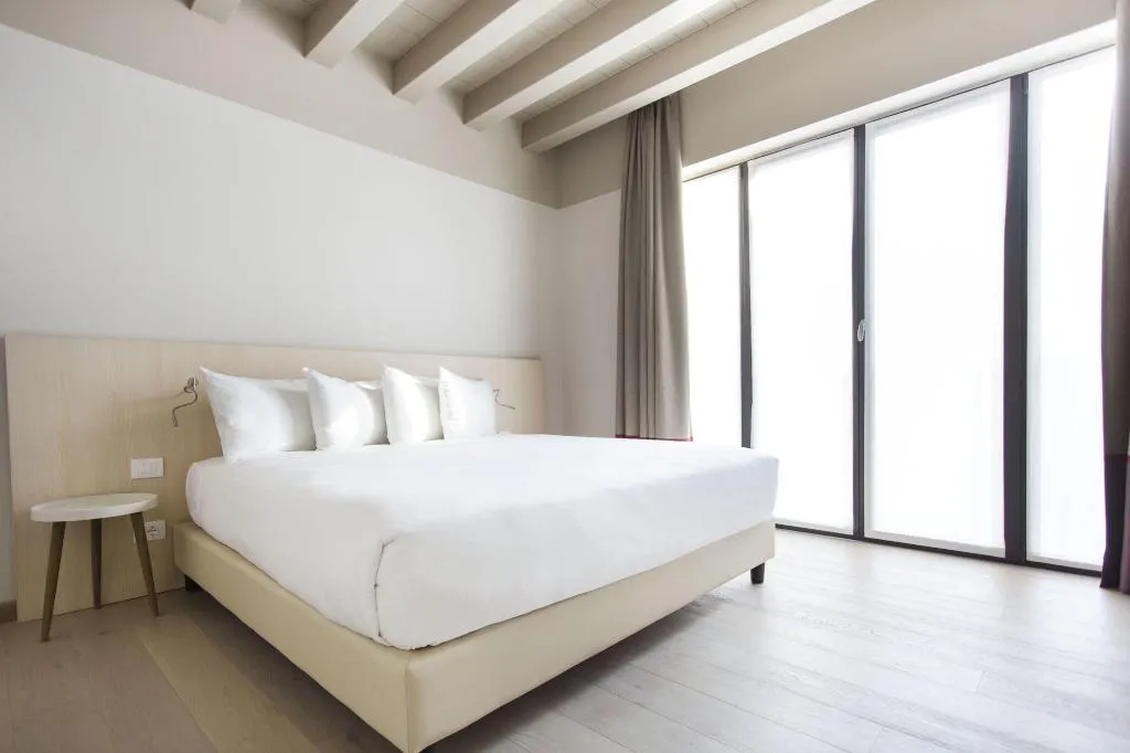 Room, Savona 18 Suites, Milan