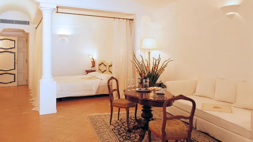 Room, Covo dei Saraceni, Naples