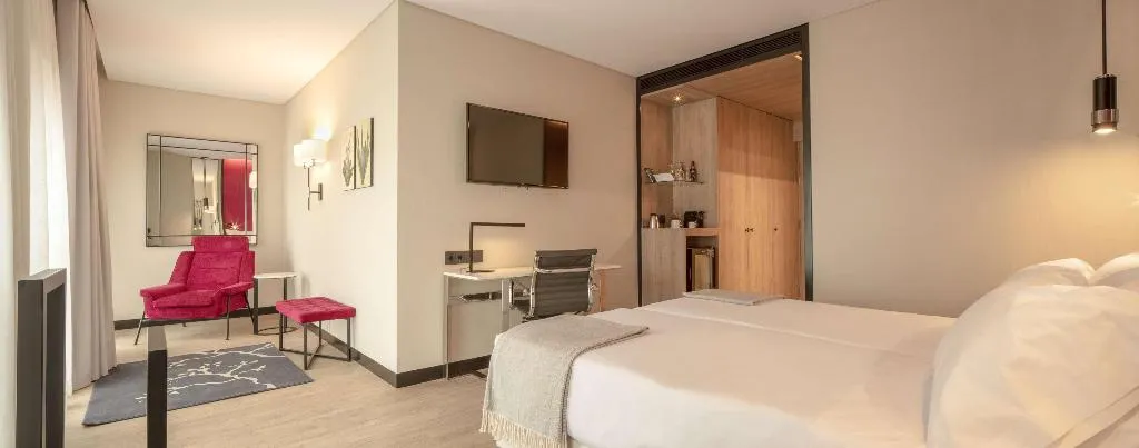 Room, NH Porto Jardim, Porto