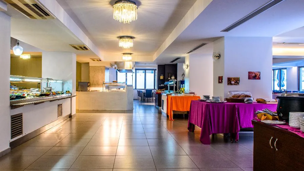 Restaurant, Lagomandra Beach Hotel, Halkidiki