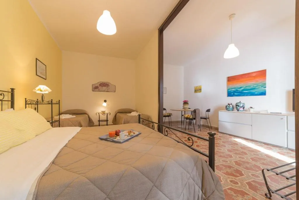 Room, Catania Inn, Catania