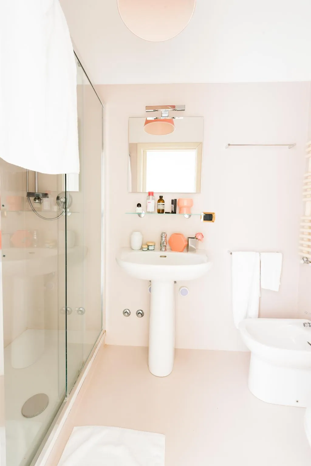 APARTMENT CAPACITY 6 TWO BEDROOMS Room, Fontana Più Stella Apartments, Rome