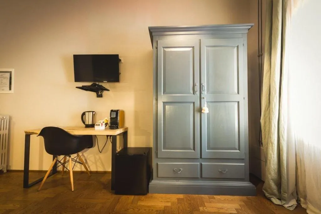 Room, Piccola Torre Maison, Milan