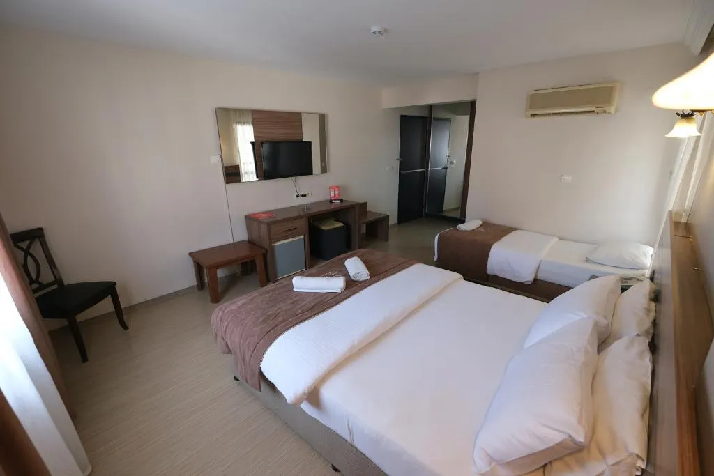 TRIPLE STANDARD Room, Ustun Otel Alsancak, Izmir