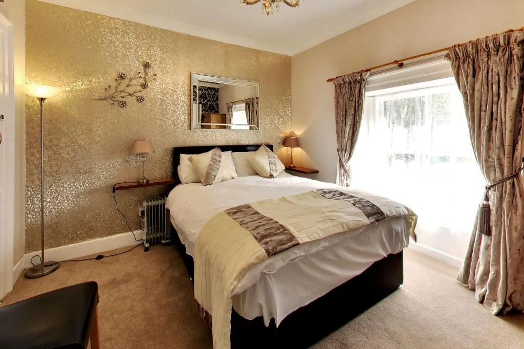 Room, Robin Hill House, Cork