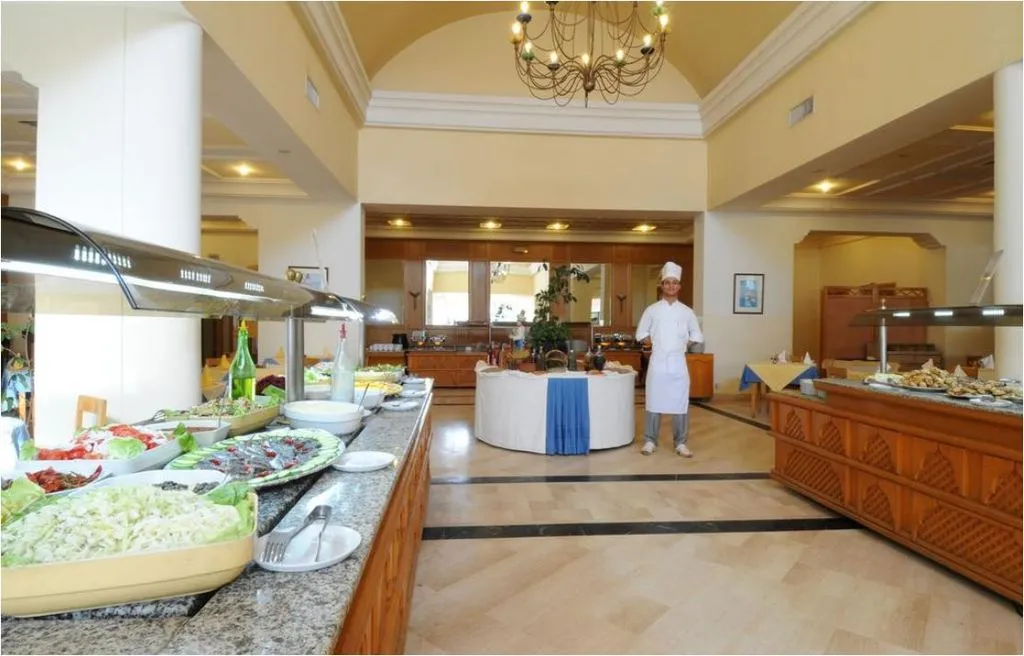 Restaurant, Marina Palace, Tunisia