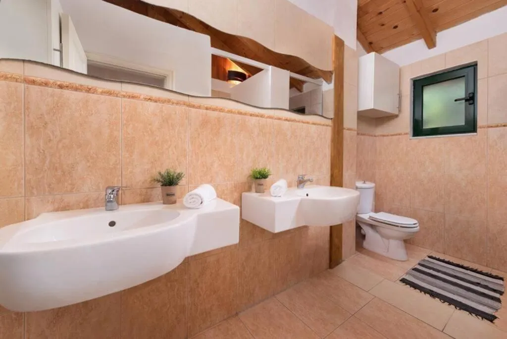 Room, Agrology Lux, Rhodes