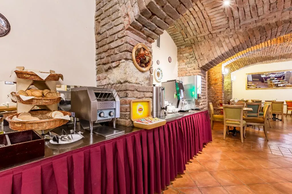 Restaurant, Hotel Caruso Old Town Prague, Prague