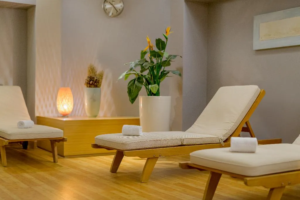 Sports and Entertainment, Movenpick Hotel Amsterdam City Centre, Amsterdam