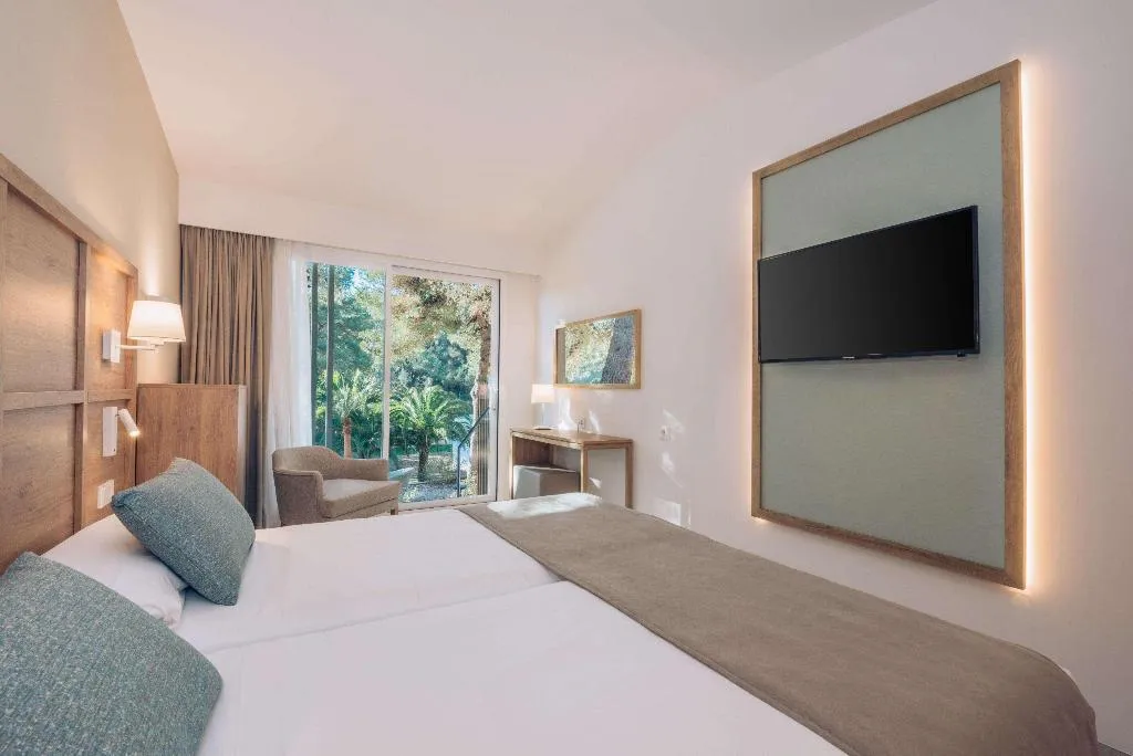 Room, Iberostar Waves Cala Domingos, Majorca