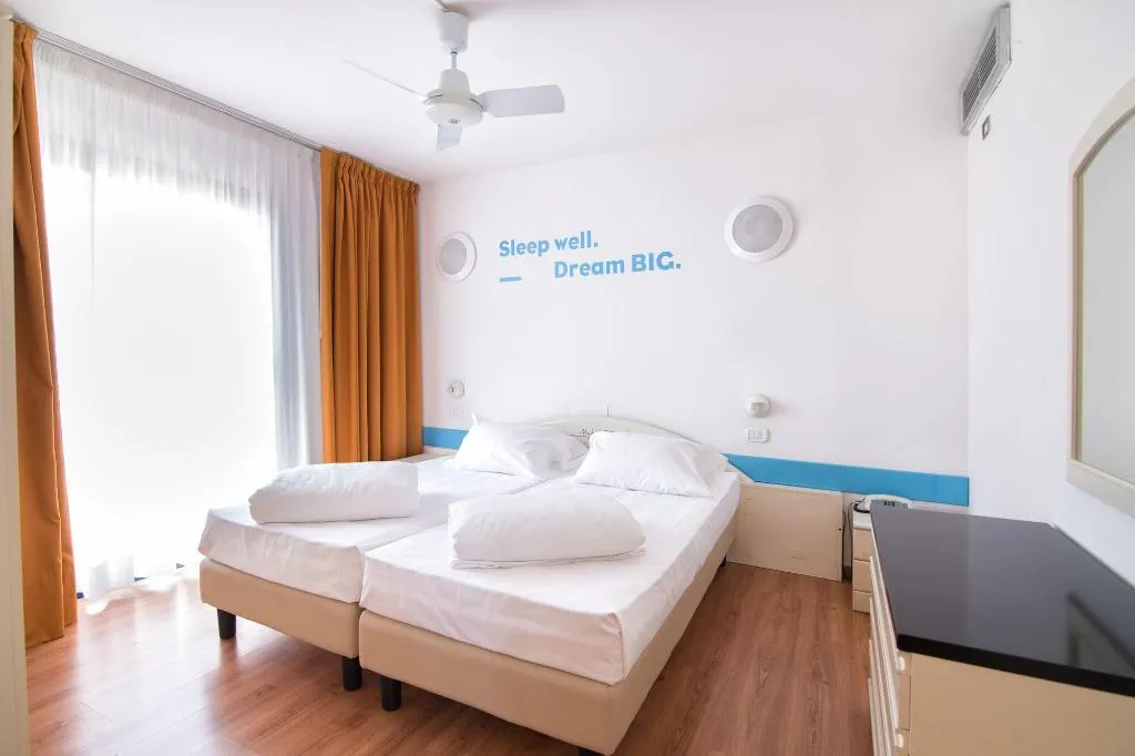 Room, MyLAGO Garda Active Hotel, Milan