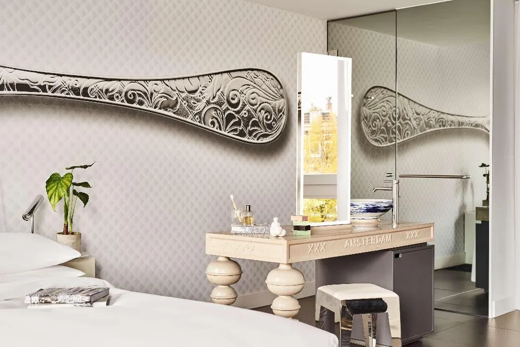 TWIN GARDEN VIEW Room, Andaz Amsterdam, Prinsengracht, By Hyatt, Amsterdam