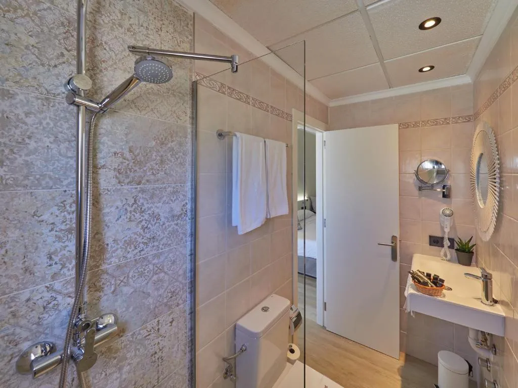 DOUBLE SEA VIEW Room, Paguera Treff Boutique Hotel, Majorca