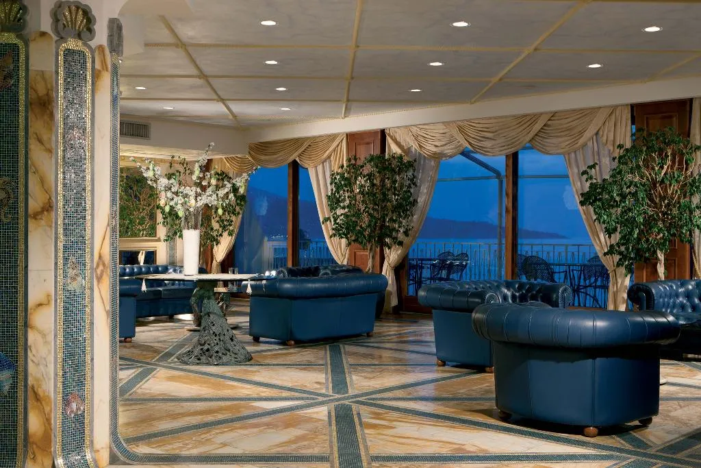 Lobby, Alimuri Bay Resort, Naples