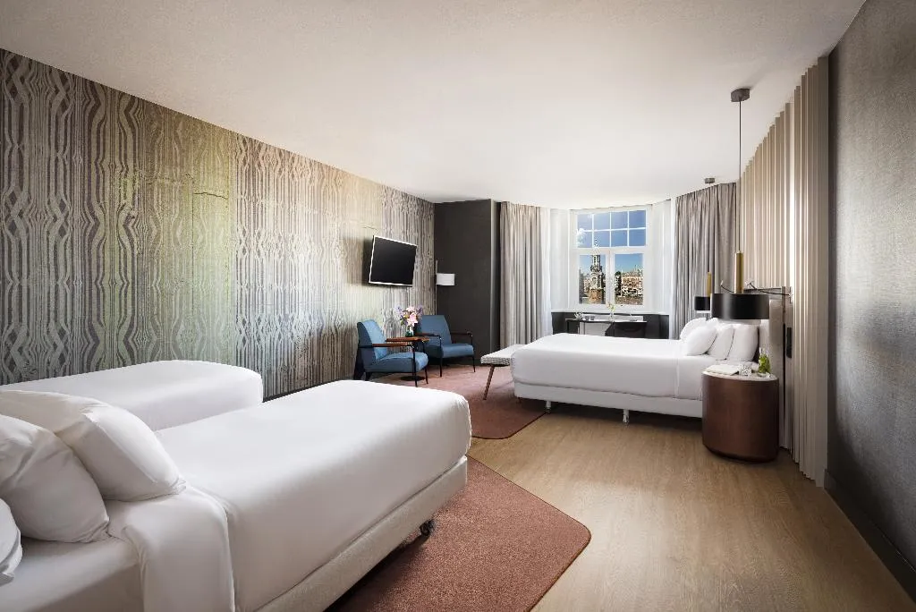 FAMILY ROOM CAPACITY 4 Room, NH Collection Amsterdam Flower Market, Amsterdam