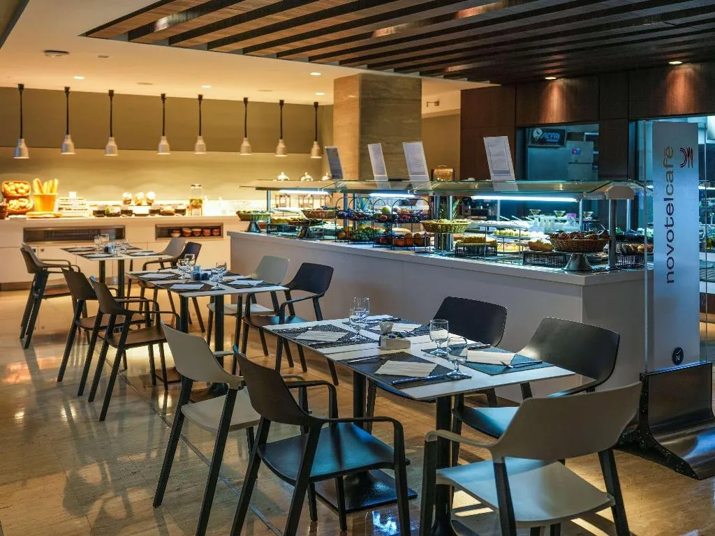 Restaurant, Novotel Tunis, Tunisia