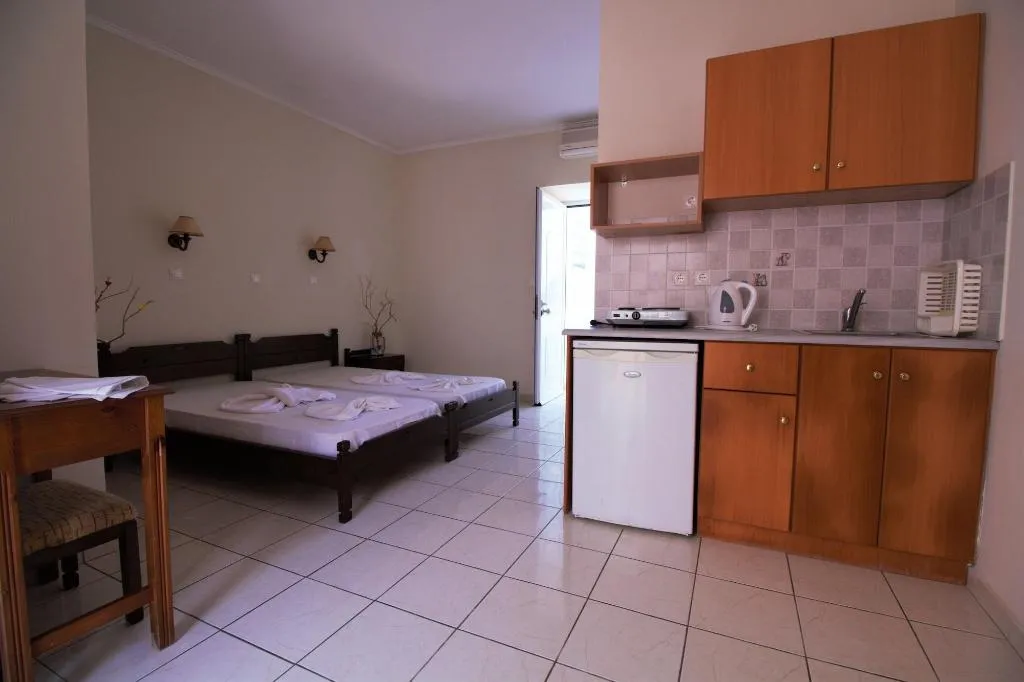 Room, Ampavris Family Apartments, Kos