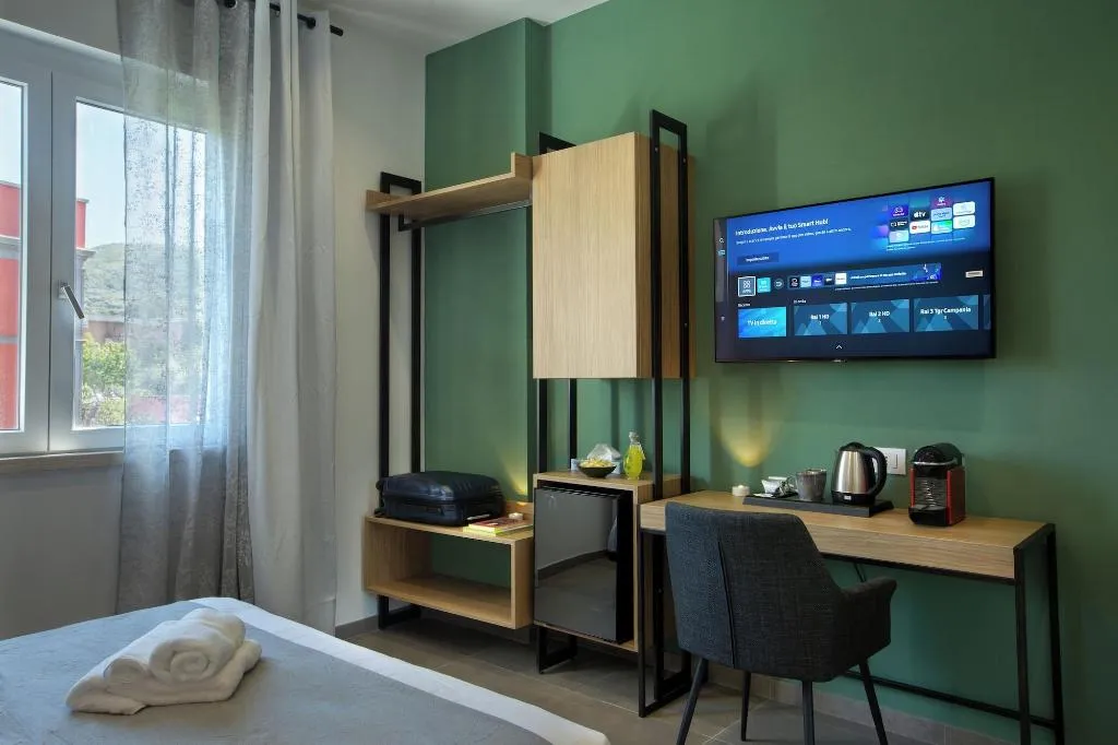 Room, Mare Fuori Rooms, Naples