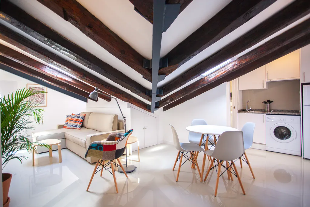 APARTMENT ONE BEDROOM Room, Apartment in Malasaña, Madrid