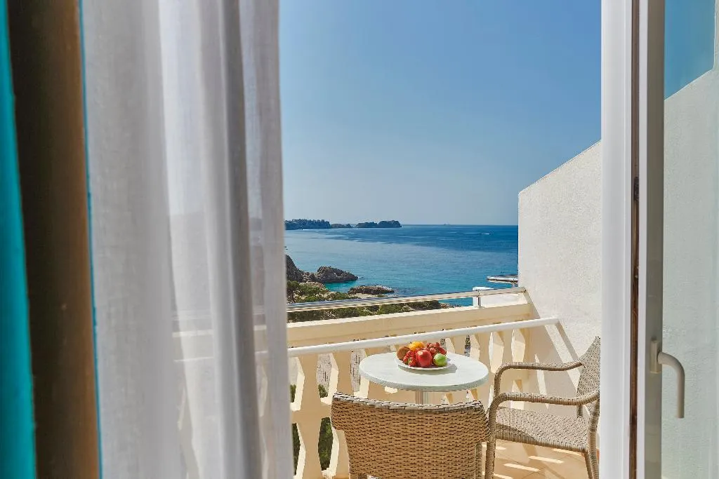 DOUBLE SIDE SEA VIEW Room, Universal Hotel Lido Park & Spa, Majorca